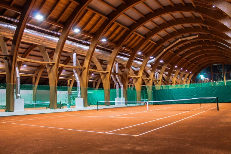 Аренда теннисных кортов в Центре Спартак
