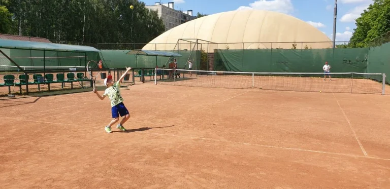Аренда теннисных кортов в Московской области
